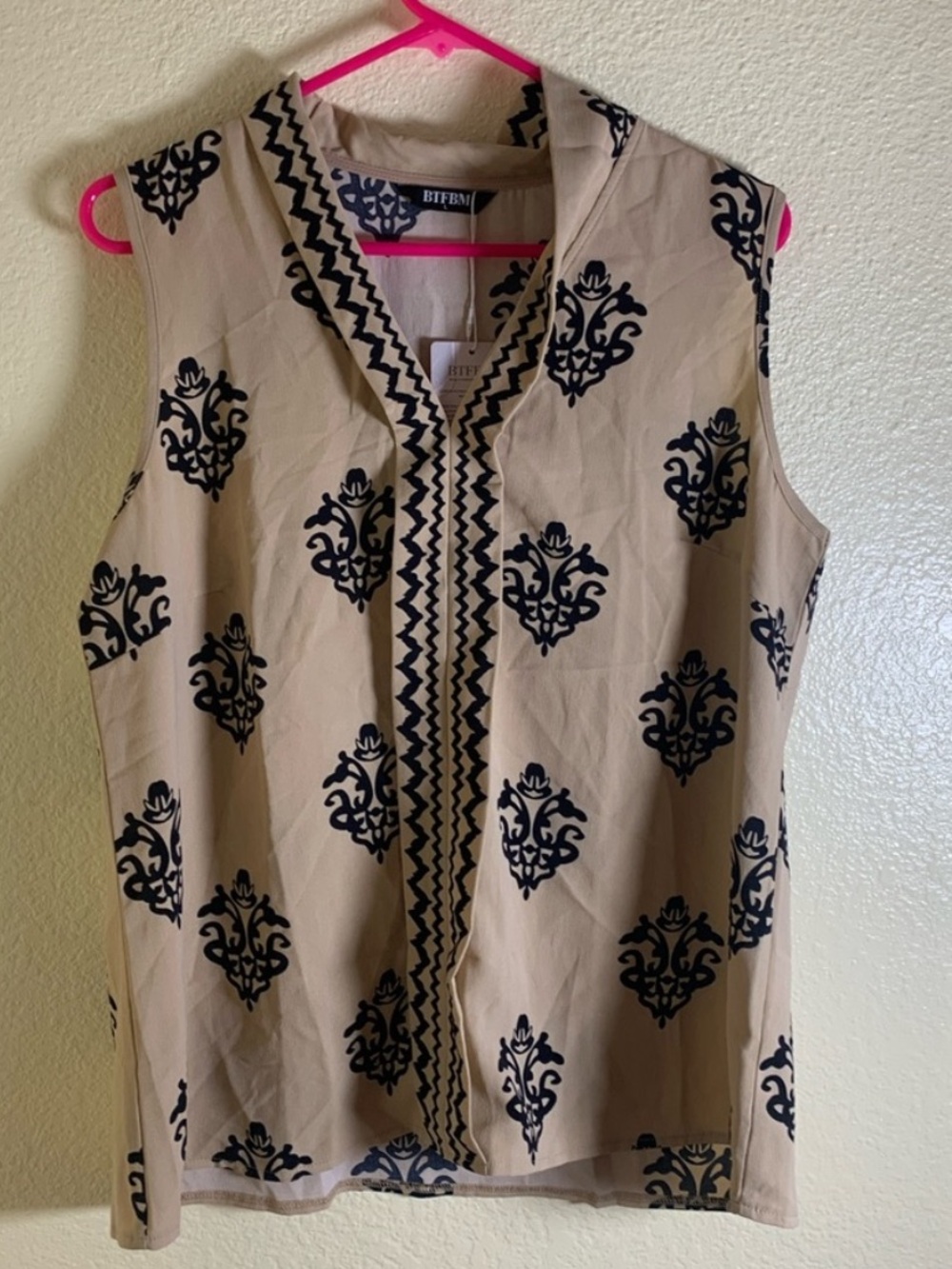 NWOT BTFBM Beige Sleeveless Camisole, Size L